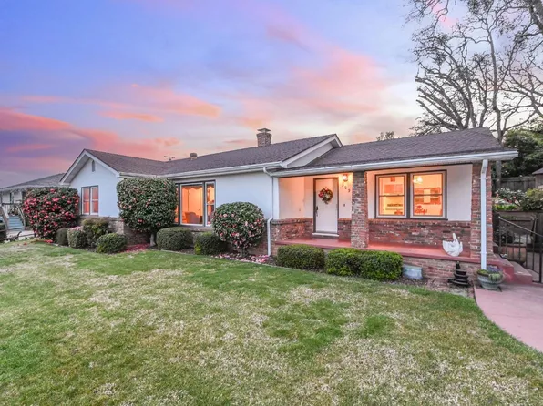 309 E Sierra View Dr, Jackson, CA 95642