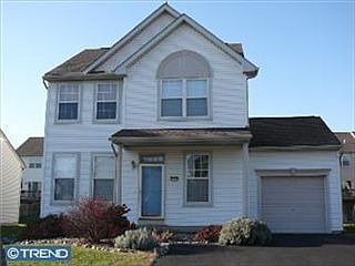 1st image of 20 Kelly Dr