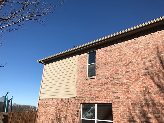 2nd image of 4300 Vinyard Way