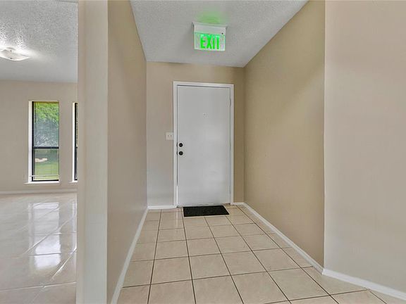 5th image of 12102 Woolford Dr