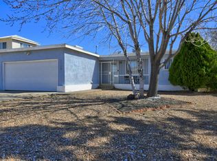 1124 Espejo St NE, Albuquerque, NM 87112