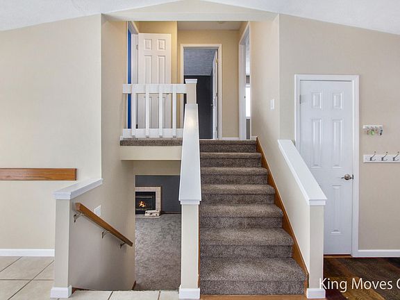 2nd image of 5835 Appleview Dr SE