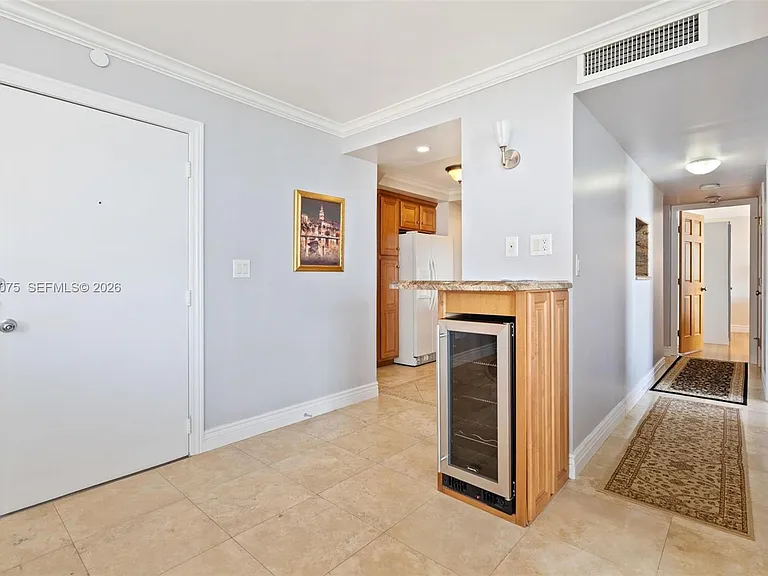 1 Las Olas Cir #809 — Photo 23