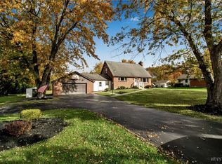 300 Michael Rd, Orchard Park, NY 14127