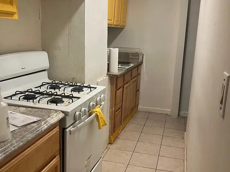 106 Storms Ave #1 — Photo 6