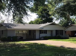 504 Canal Ave, Cleveland, MS 38732