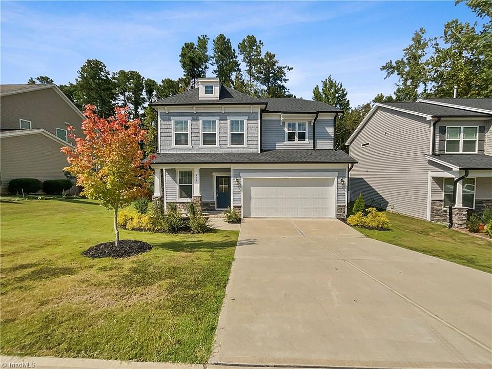 1st image of 234 Colonnade Dr