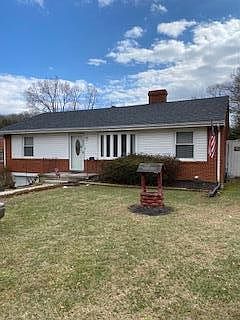 2nd image of 3214 Fleetwood Ave SW