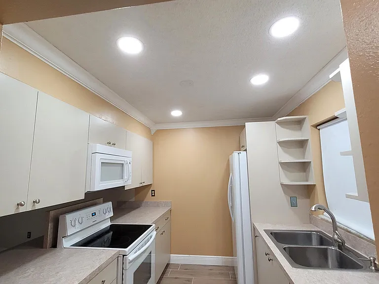 4606 Mercado Dr — Photo 9