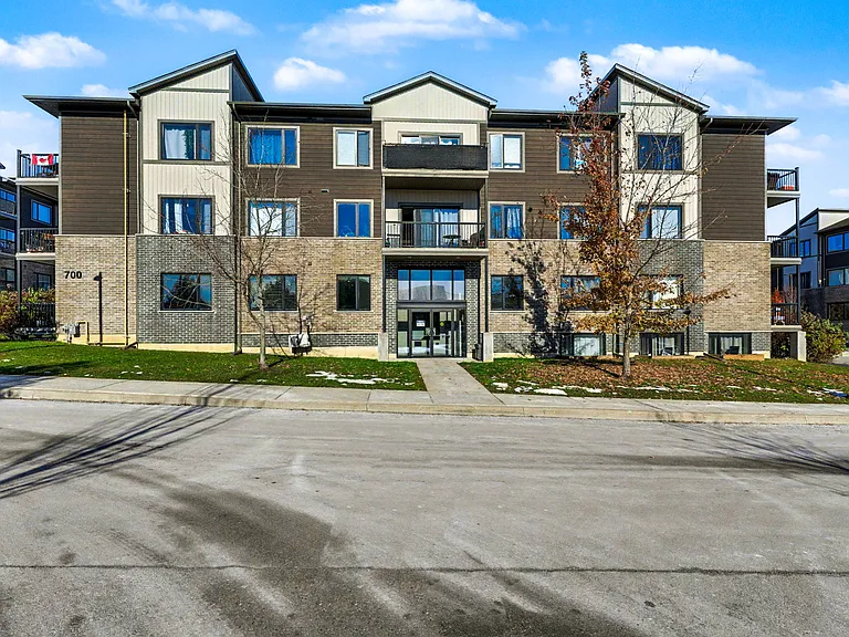 660 Garibaldi Ave — Photo 76