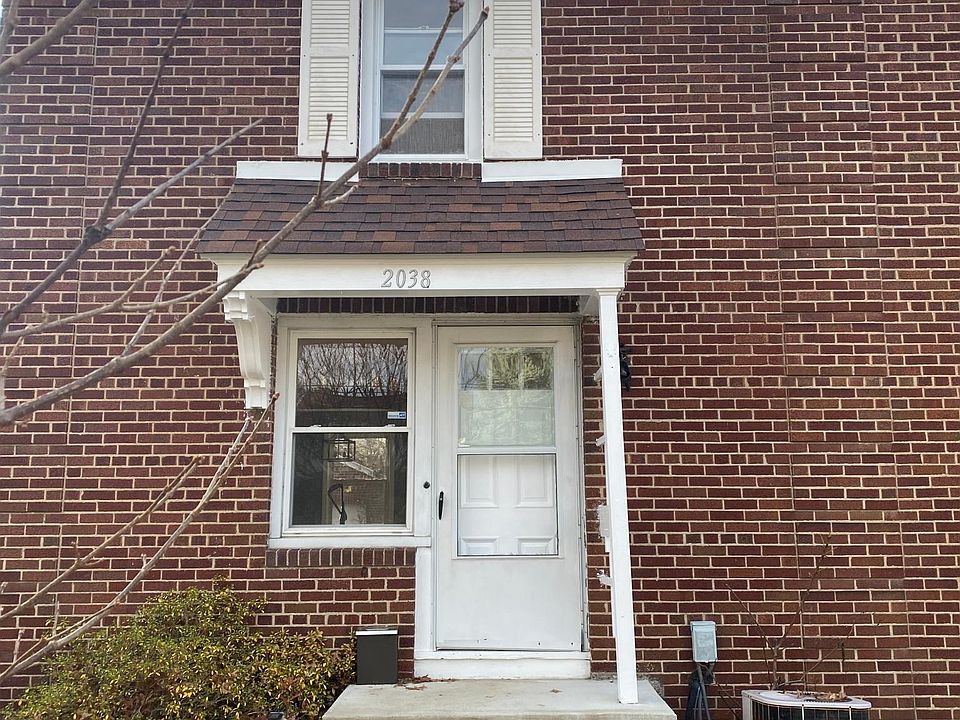 1st image of 2038 23rd St
