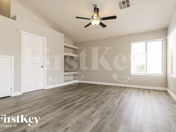 3rd image of 6746 N 77th Ave