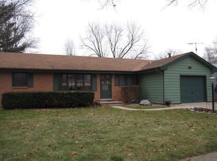 1918 Winchester Dr, Champaign, IL 61821