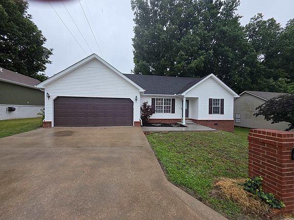 2nd image of 1401 Amanda Ln