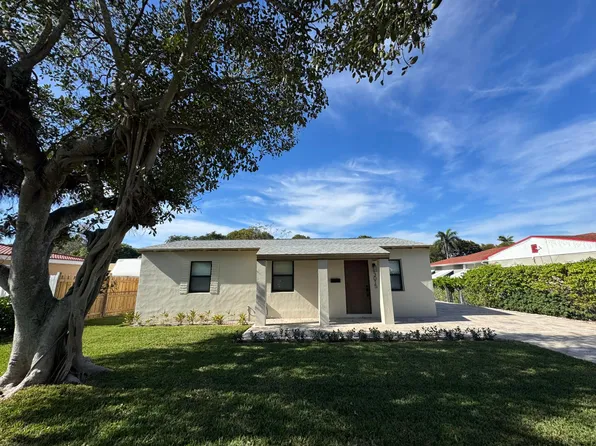 3015 Robert Rd, West Palm Beach, FL 33405