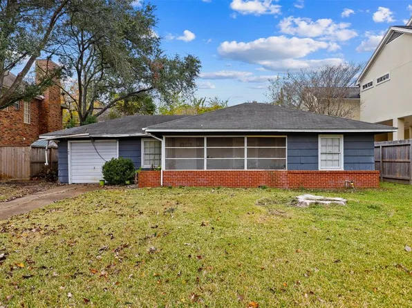 140 Whipple Dr, Bellaire, TX 77401