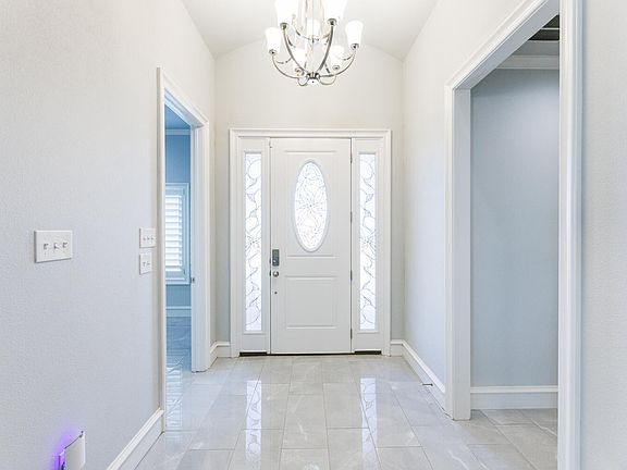 5th image of 5812 E County Road 6400 Rd