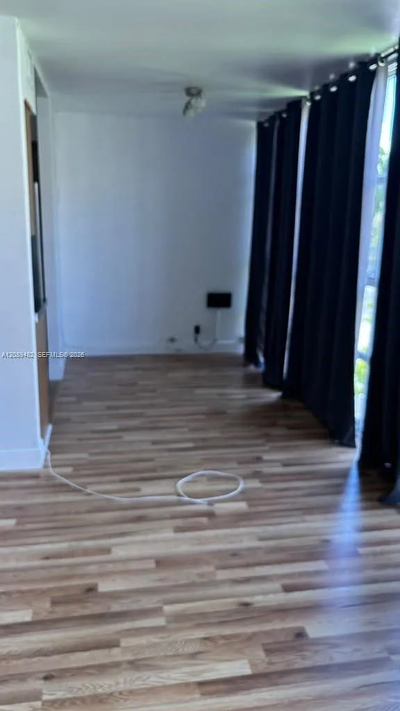 Desoto Park Condo — Photo 4