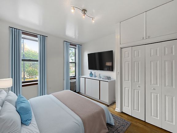 2nd image of 1726 Amsterdam Ave APT 2C
