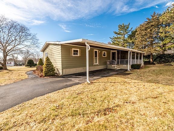 2nd image of 184 Viking Dr