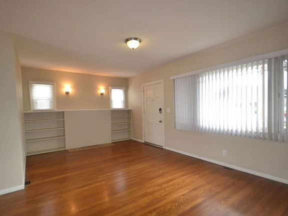 2nd image of 5715 Keniston Ave