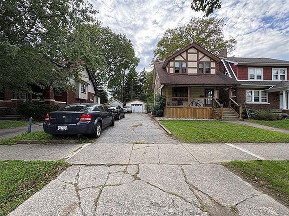 2nd image of 343 Randolph Ave Room 1