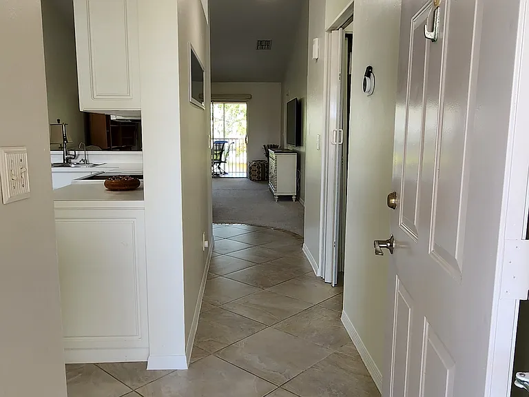 186 Pebble Shores Dr #204 — Photo 43