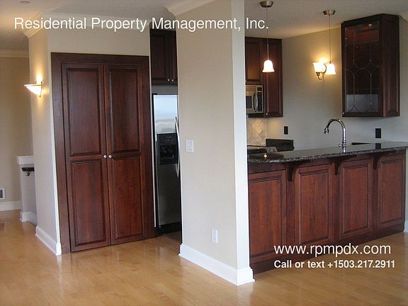 3rd image of 330 NW Uptown Ter APT 1B
