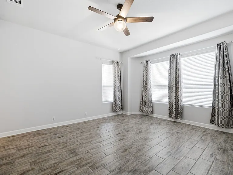 121 Wickersham — Photo 28