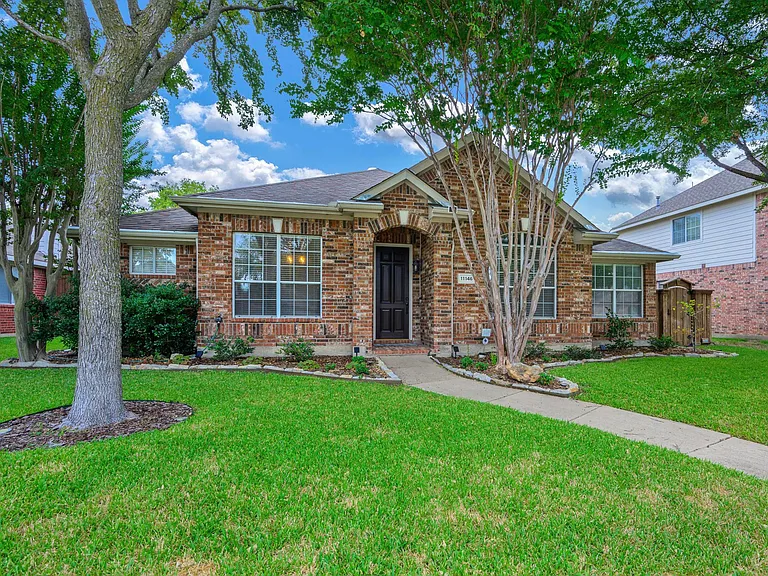 11146 Clearstream Ln — Photo 1