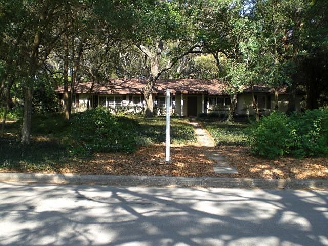 1st image of 119 N Burlingame Ave