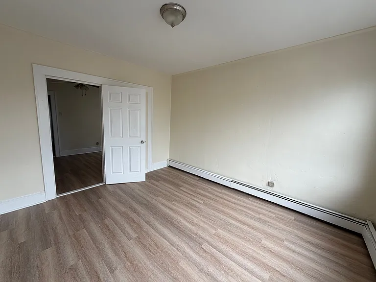 84 Magnolia St #2R — Photo 2