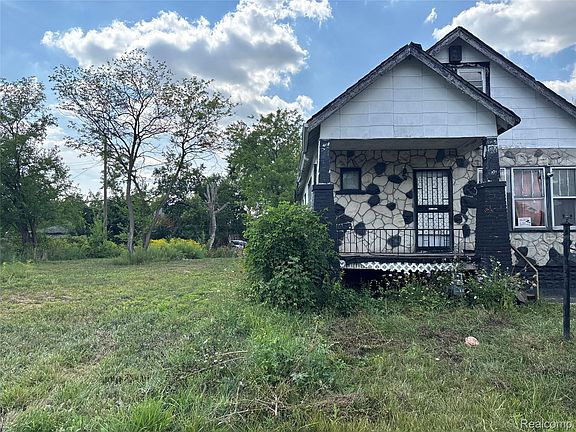 5th image of 9621 Petoskey Ave