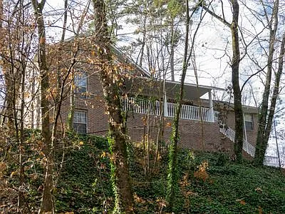 1633 Sunset Dr — Photo 14