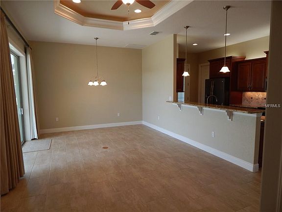 3rd image of 465 Nolane Ln