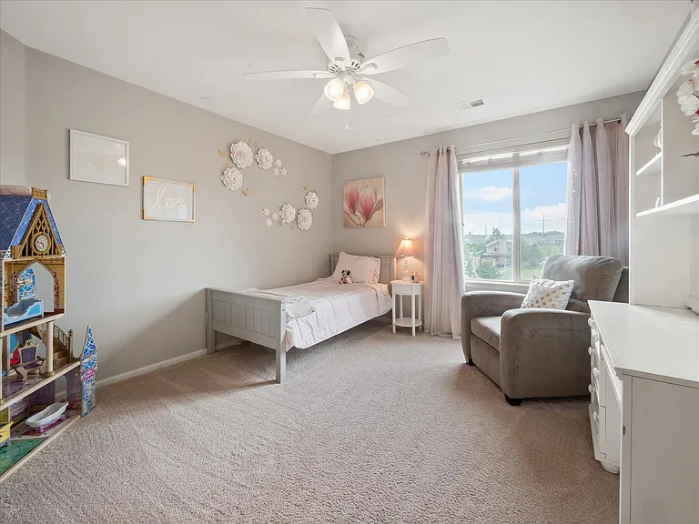 1048 Orion Way — Photo 34