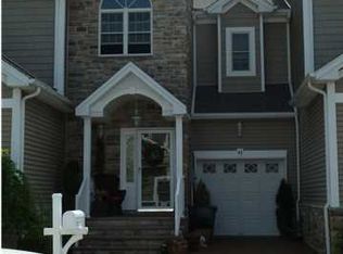 43 Pilot Ln, Staten Island, NY 10309