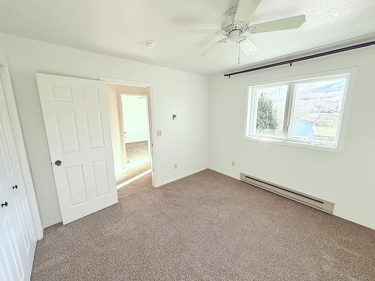 726 Lillian Ln #202 — Photo 40