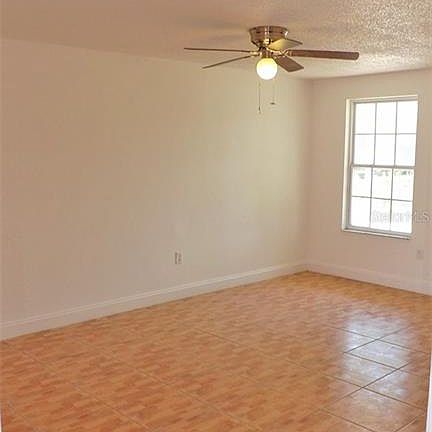 5th image of 507 59th Avenue Dr W