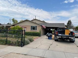 1854 John St, Layton, UT 84041