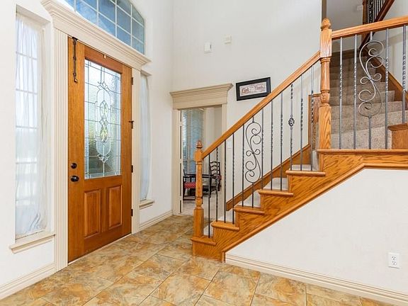 4th image of 101 Branch Hollow Ln