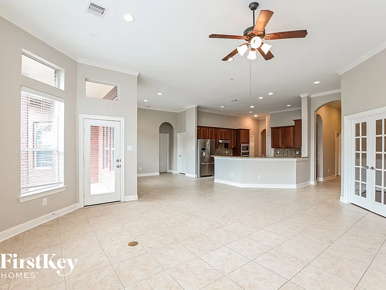 1934 Graystone Hills Dr — Photo 4