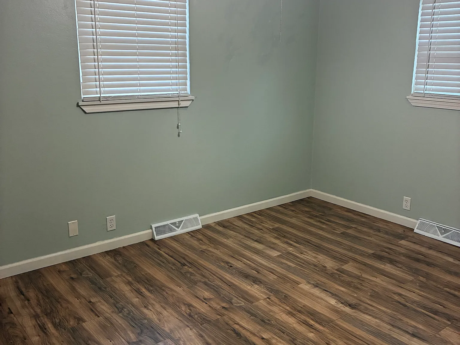 3 bed, 1353 sqft, $1,375 — Photo 3