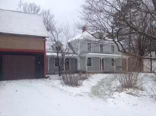 206 Pelow Hl, Derby Line, VT 05830