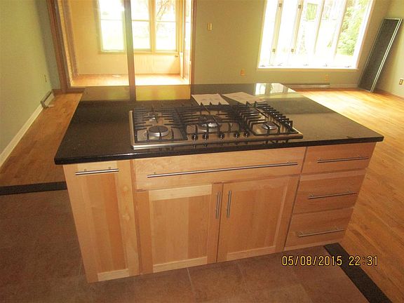 3rd image of 56927 Inwood Ct
