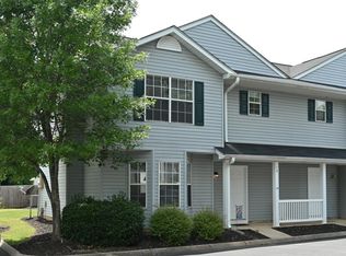 15 Allenwood Ln, Greer, SC 29650