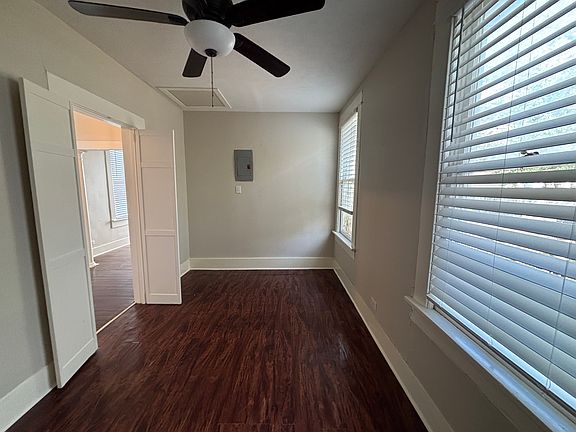 2nd image of 1026 W Gramercy Pl #5