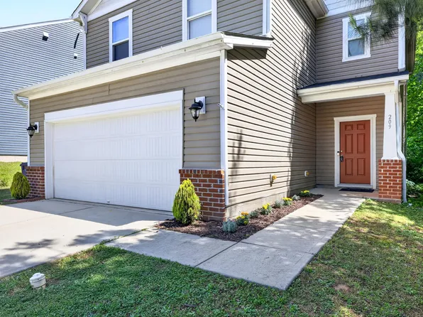 209 Chownings Dr, Sanford, NC 27330