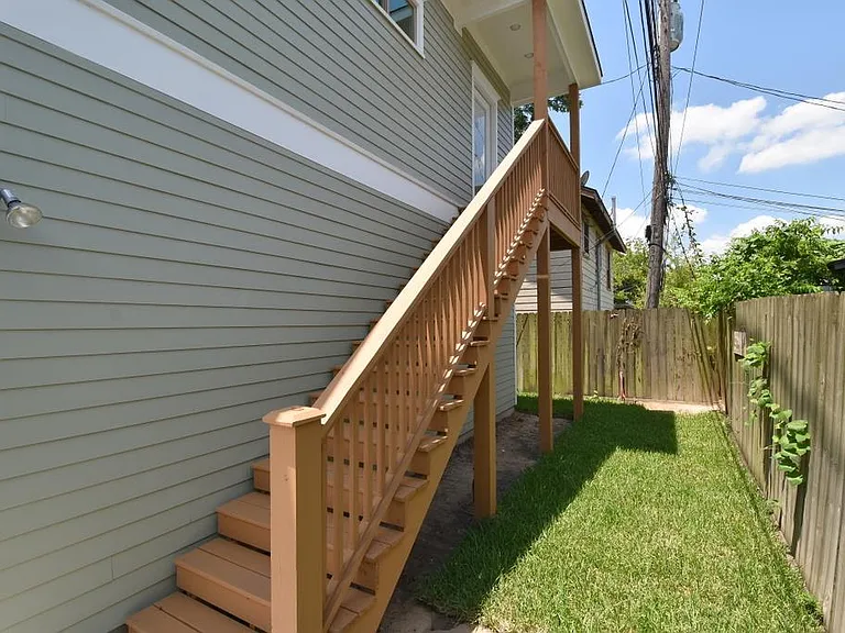 119 E 26th A Houston #A — Photo 3