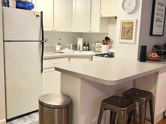 3rd image of 156 Bleecker St #4BE